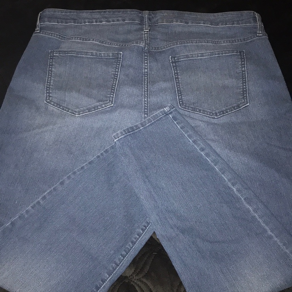 Old Navy Mid Rise - Picture 4 of 6